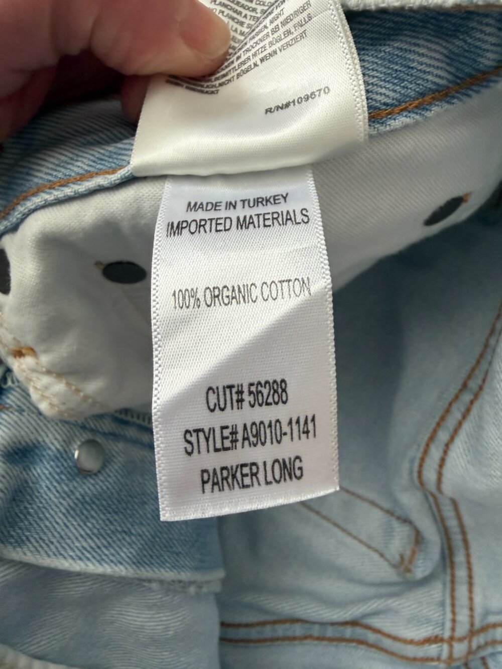 AGOLDE Parker Long Shorts- Light Wash Distressed - 28- MSRP $138 - Picture 14 of 14